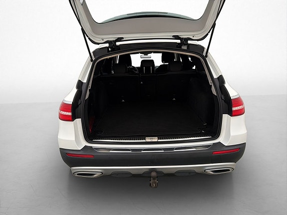 Mercedes-Benz E220 d 28 of 30