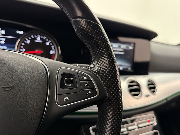 Mercedes-Benz E220 d 16 of 30