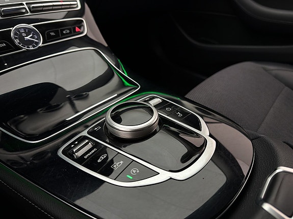 Mercedes-Benz E220 d 22 of 30