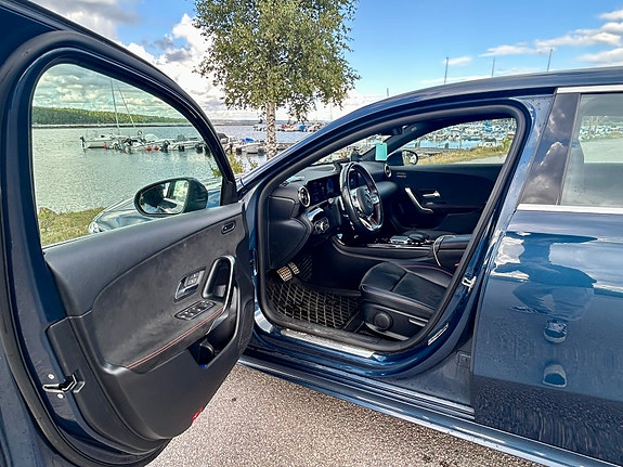 Mercedes-Benz A 250 e 11 of 16