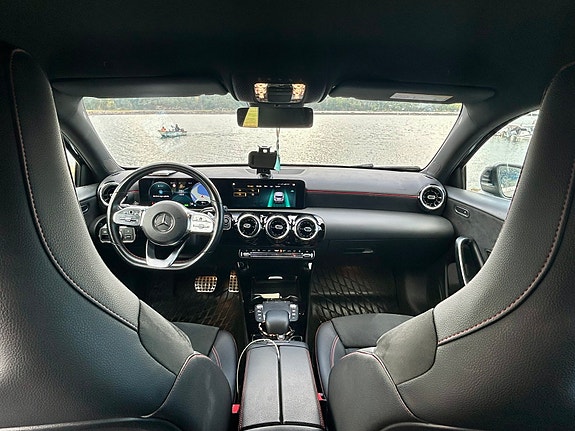 Mercedes-Benz A 250 e 14 of 16