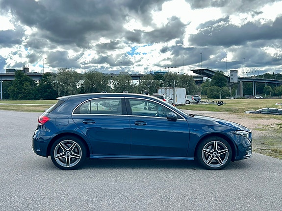 Mercedes-Benz A 250 e 8 of 16