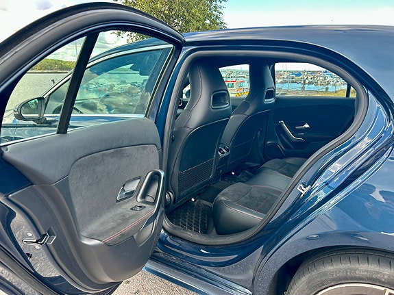 Mercedes-Benz A 250 e 15 of 16