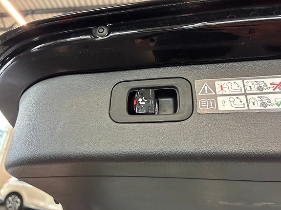 Mercedes-Benz C220 d 16 of 27