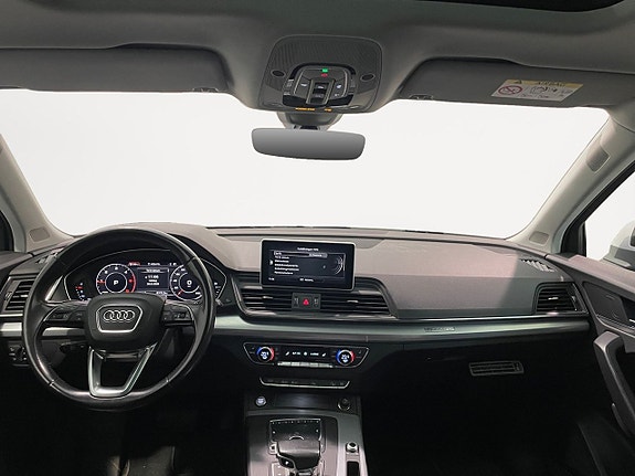 Audi Q5 4 of 11