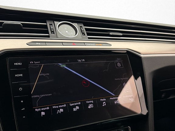 Volkswagen Passat Alltrack 20 of 30