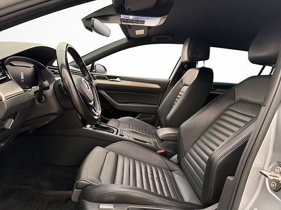 Volkswagen Passat Alltrack 11 of 30