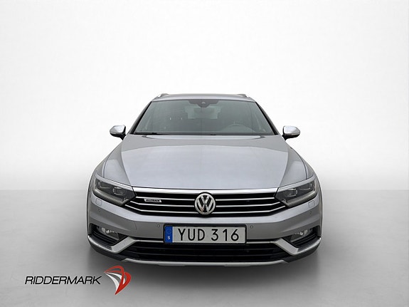 Volkswagen Passat Alltrack 2 of 30