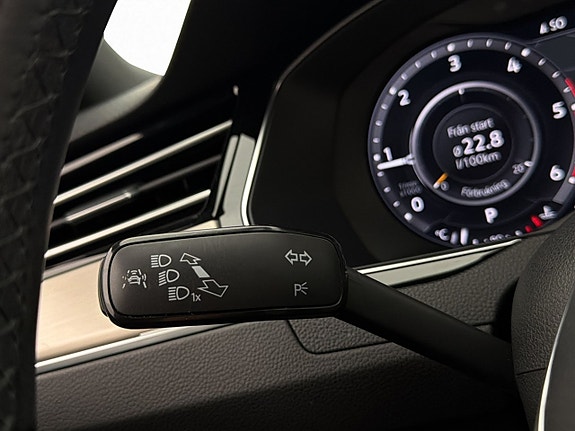 Volkswagen Passat Alltrack 14 of 30