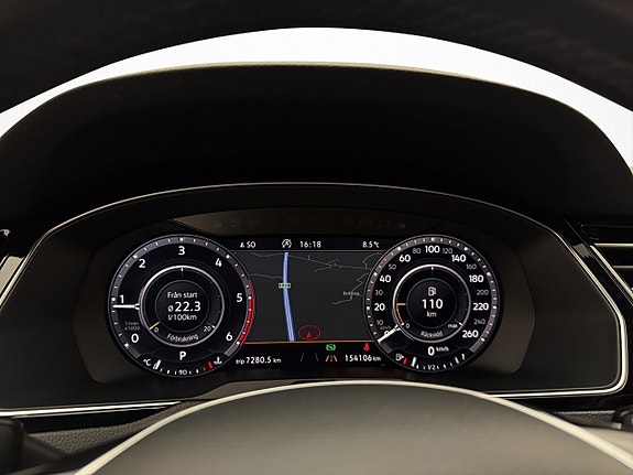 Volkswagen Passat Alltrack 16 of 30