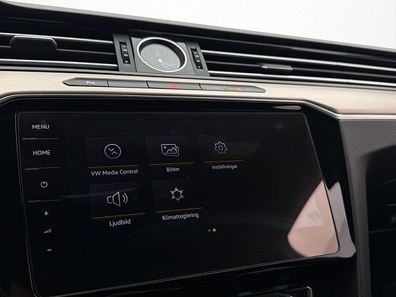 Volkswagen Passat Alltrack 24 of 30