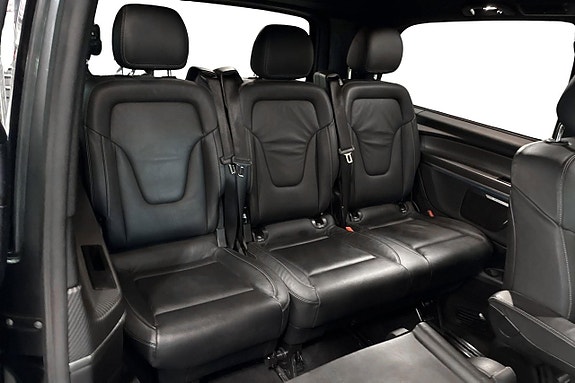 Mercedes-Benz V300 d 9 of 13