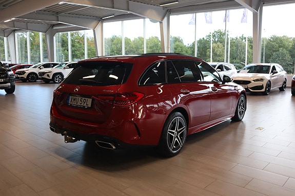 Mercedes-Benz C300 de 2 of 20