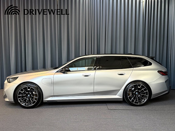BMW M5 2 of 30