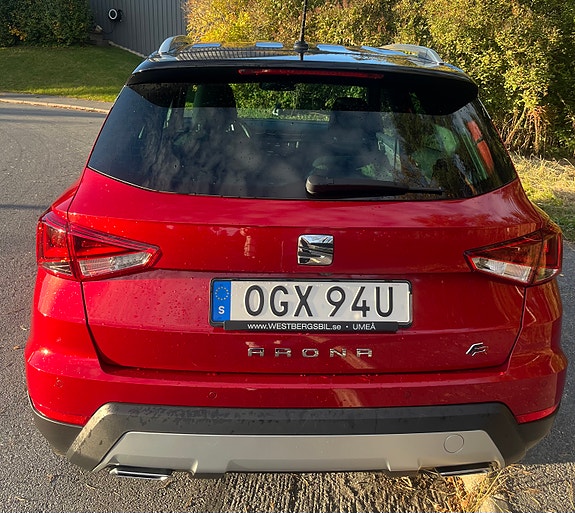 Seat Arona 4 of 8
