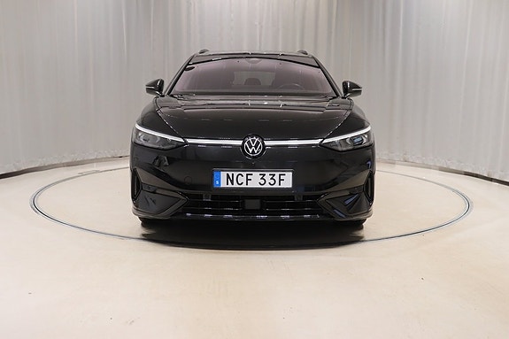 Volkswagen ID.7 2 of 12