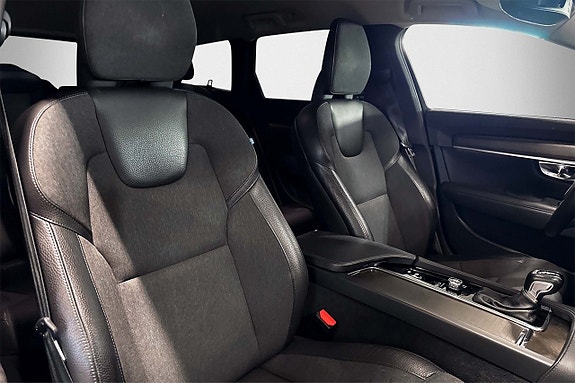 Volvo V90 Cross Country 13 of 24
