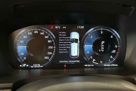 Volvo V90 Cross Country 20 of 24