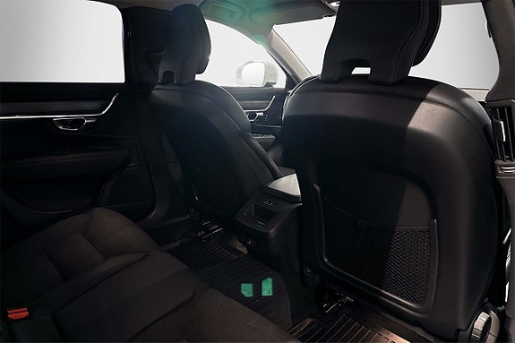 Volvo V90 Cross Country 15 of 24