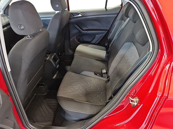 Volkswagen T-Cross 11 of 15