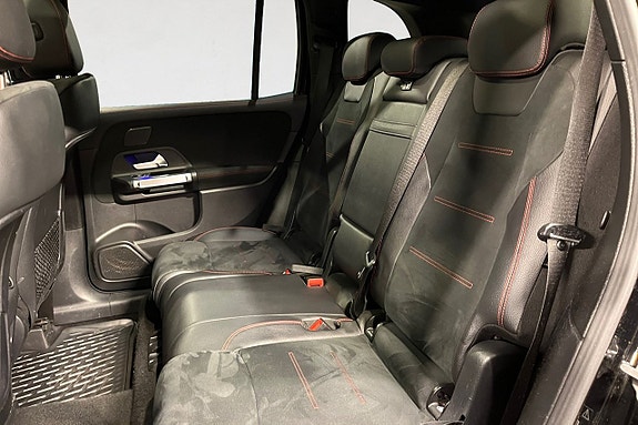 Mercedes-Benz GLB200 14 of 20