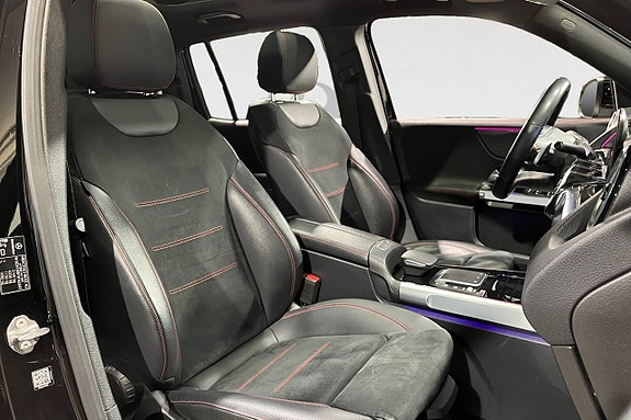 Mercedes-Benz GLB200 15 of 20