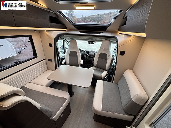Adria Coral SUPREME 670 SL 140Hk HD 43H 14 of 21
