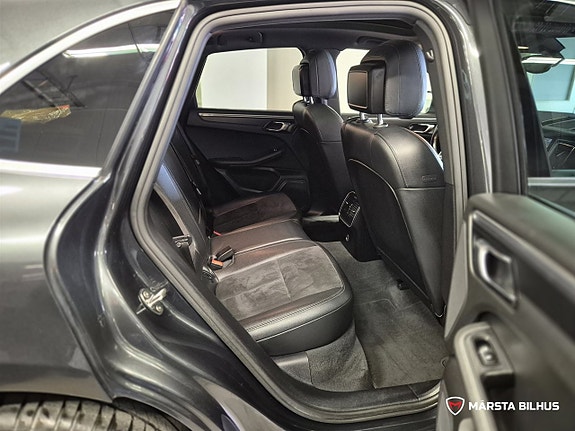 Porsche Macan 10 of 20