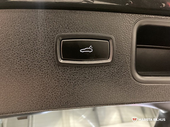 Porsche Macan 19 of 20