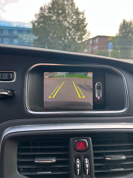 Volvo V40 Cross Country 8 of 9