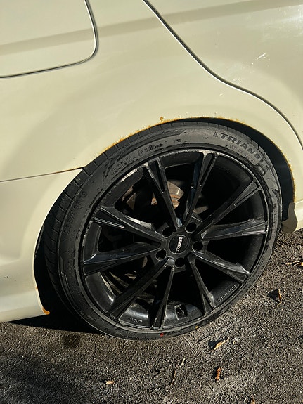Mercedes-Benz C220 4 of 9