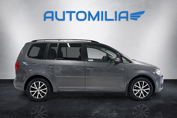 Volkswagen Touran 16 of 17