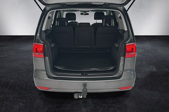 Volkswagen Touran 14 of 17