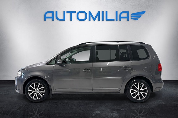 Volkswagen Touran 3 of 17