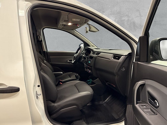 Renault Kangoo Express 14 of 25