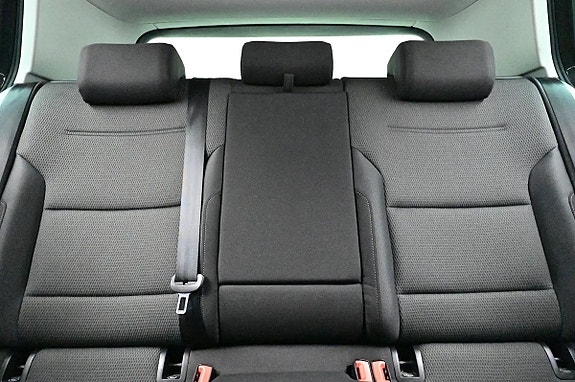 Volkswagen Golf VII 8 of 14