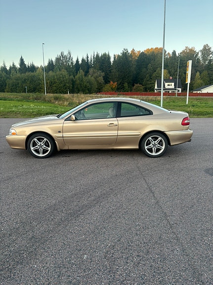Volvo C70 3 of 12