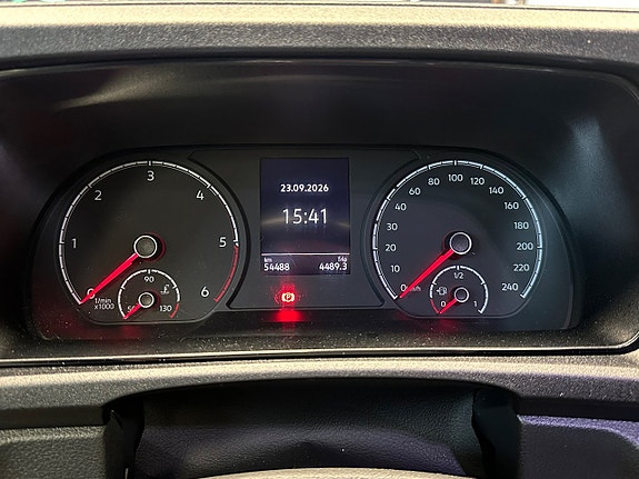Volkswagen Caddy 18 of 26