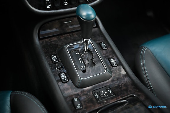 Mercedes-Benz ML55 12 of 24