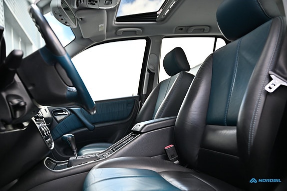 Mercedes-Benz ML55 10 of 24