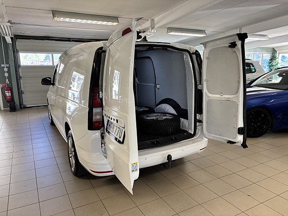 Volkswagen Caddy Maxi 10 of 14