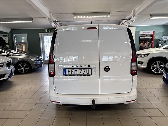 Volkswagen Caddy Maxi 12 of 14