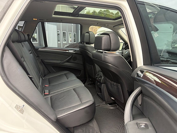 BMW X5 9 of 21