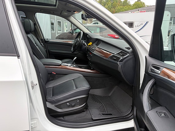 BMW X5 11 of 21