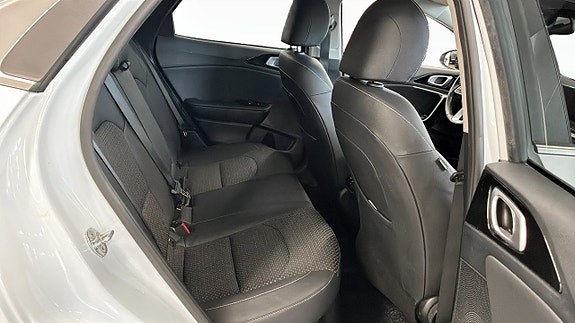 Kia XCeed 5 of 15