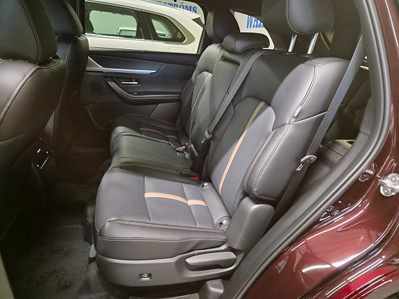 Mazda CX-80 11 of 17