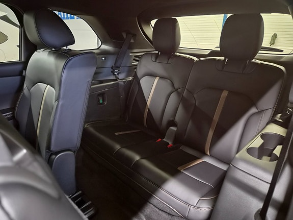 Mazda CX-80 13 of 17