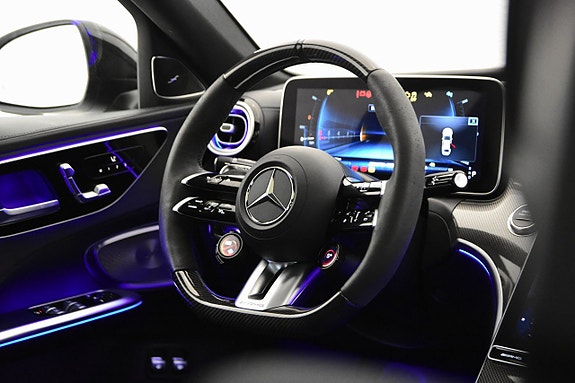 Mercedes-Benz C63 16 of 24