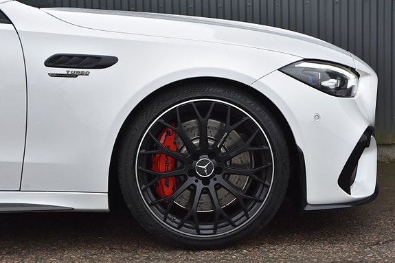 Mercedes-Benz C63 4 of 24