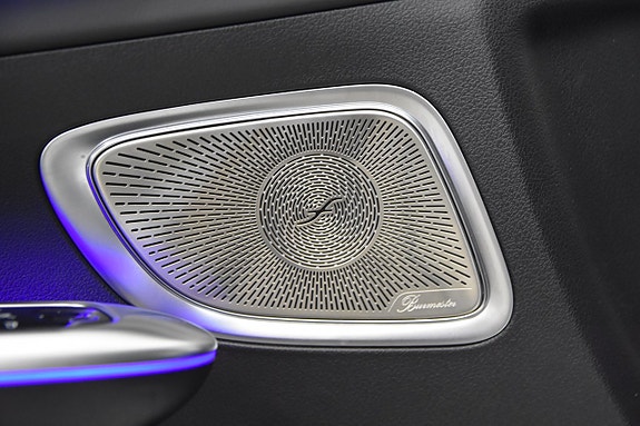 Mercedes-Benz C63 13 of 24